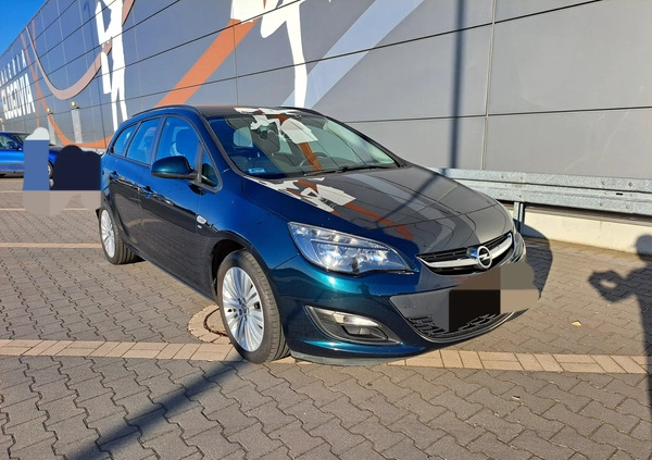 Opel Astra cena 40000 przebieg: 184000, rok produkcji 2014 z Głogów małe 326